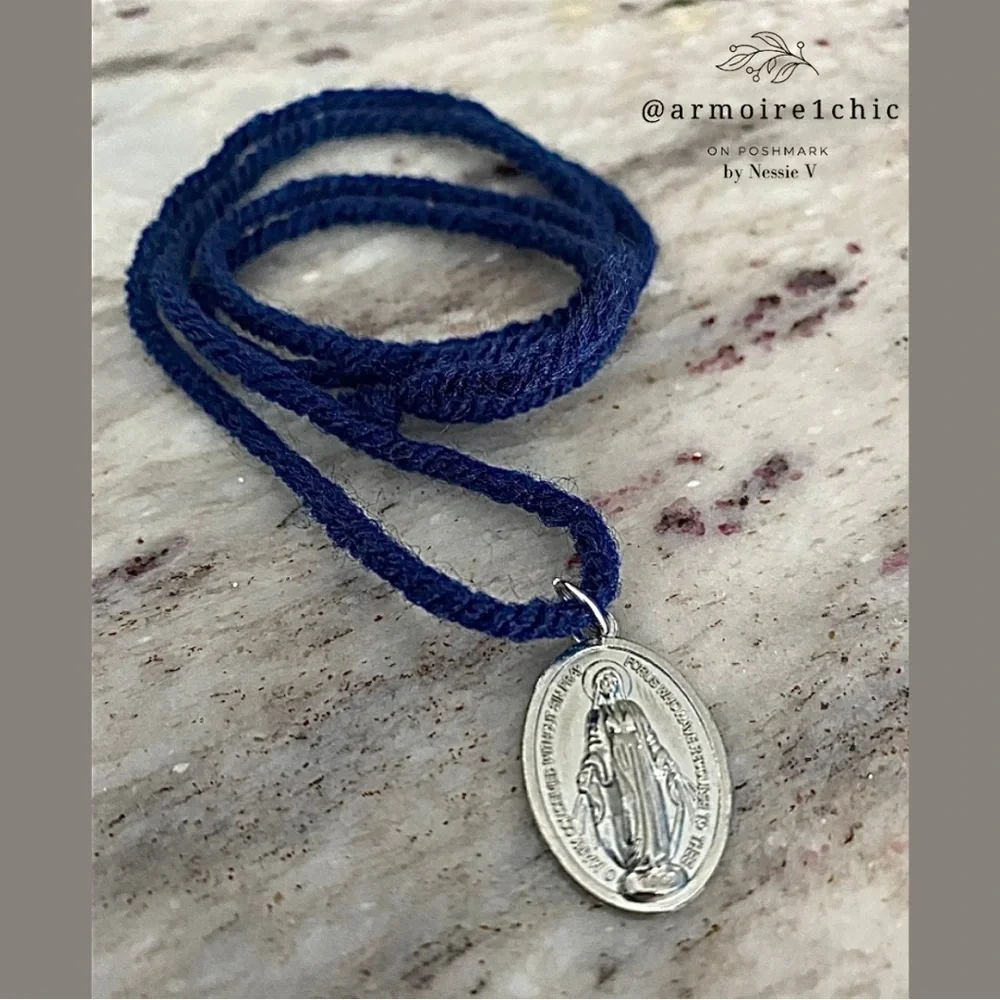 MIRACULOUS MEDAL | “to wear about the neck for graces”